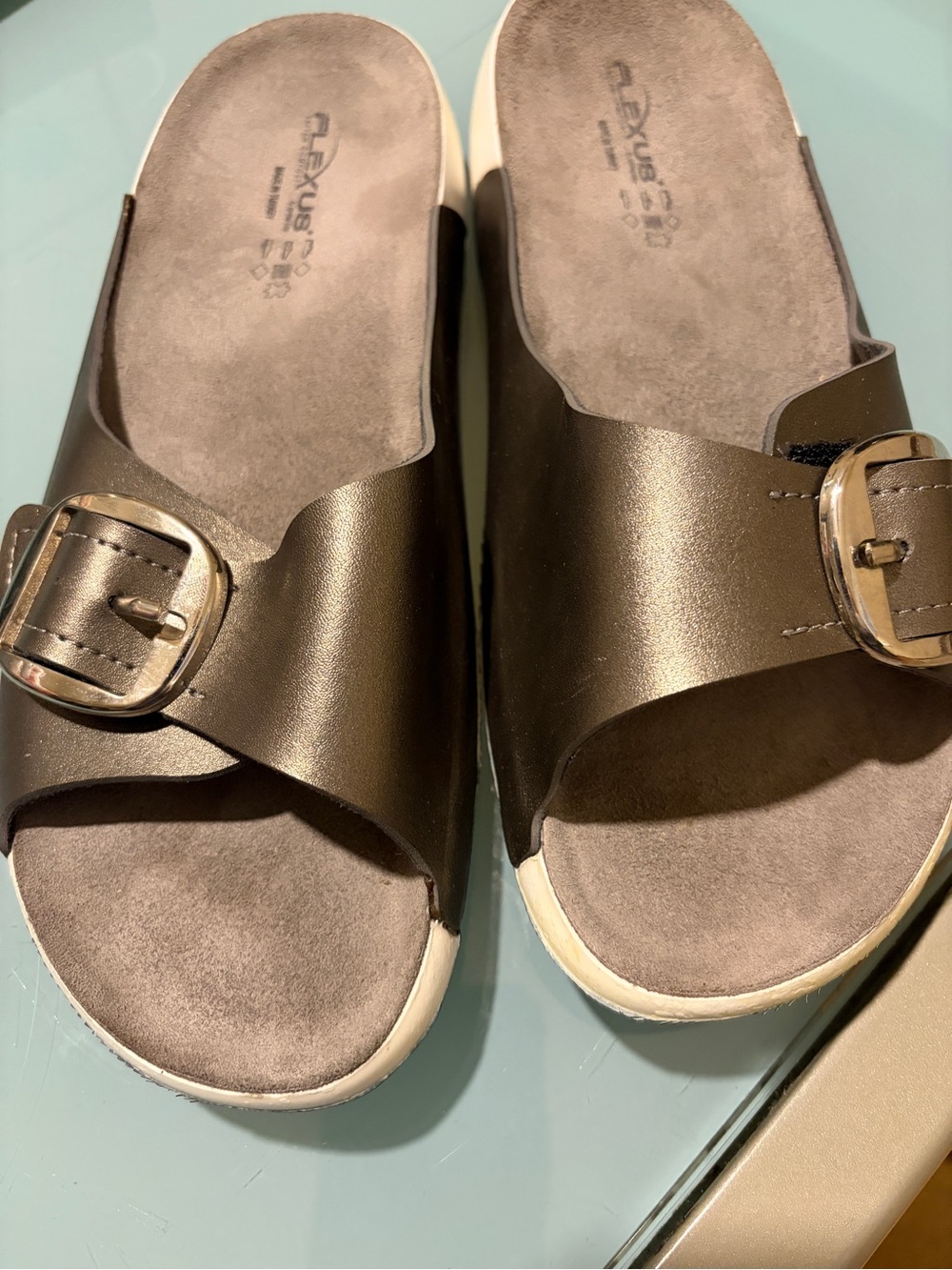 New Flexus Women’s Brown Slide Sandals with Buckle
